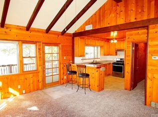 808 Arbula Dr, Crestline, CA 92325