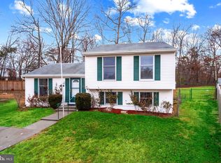 7601 Surry Grove Ct, Lorton, VA 22079