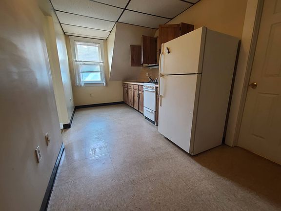 2nd image of 196 Hillside Ave #8