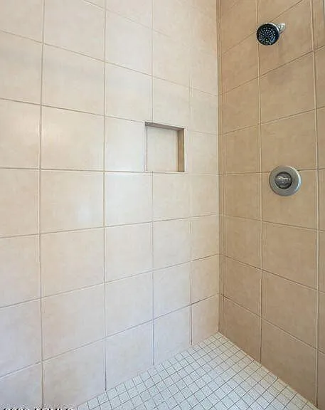 5434 S Forest Ave — Photo 16