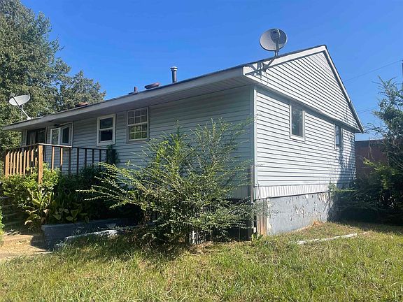 3rd image of 4471 Westmont St