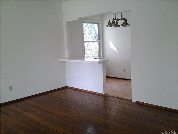 4th image of 8311 Sophia Ave