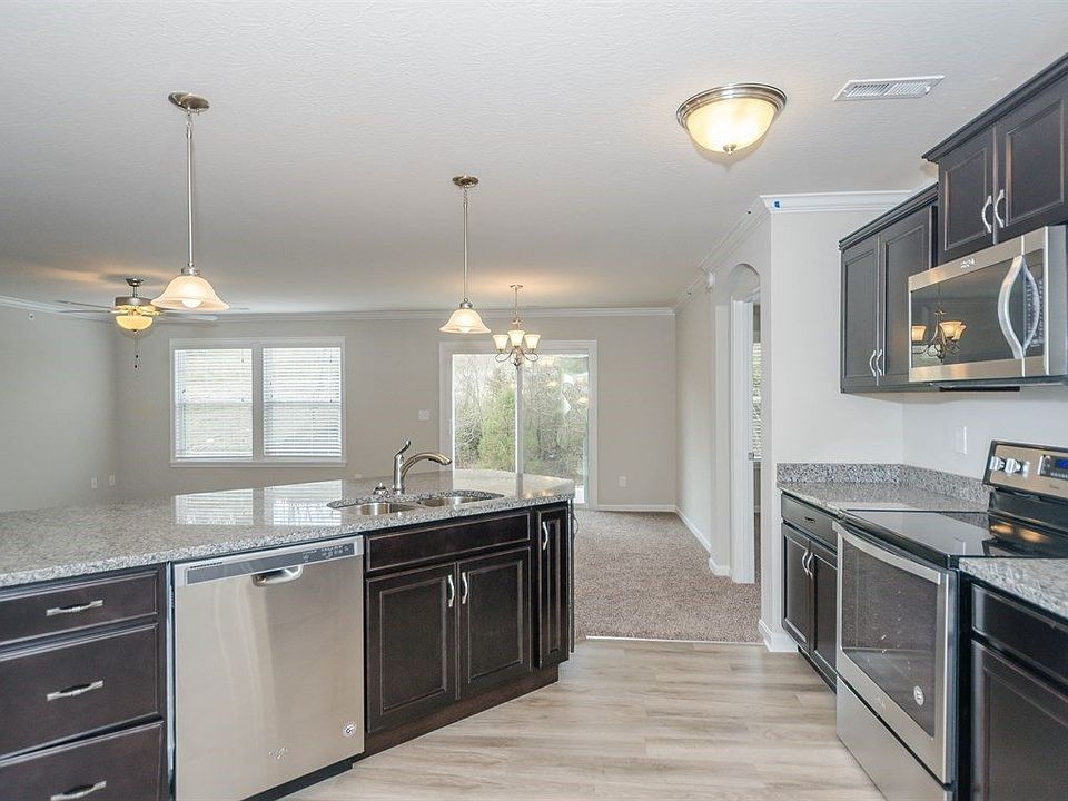 1st image of 896 Yorkshire Dr #14-101