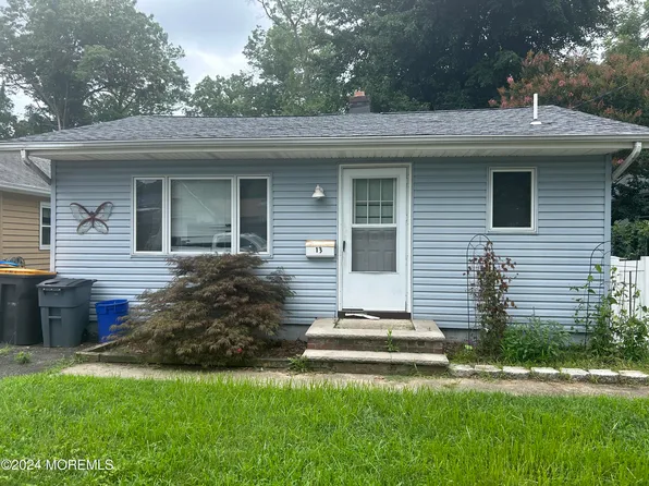 13 Middlesex Boulevard, Old Bridge, NJ 07735