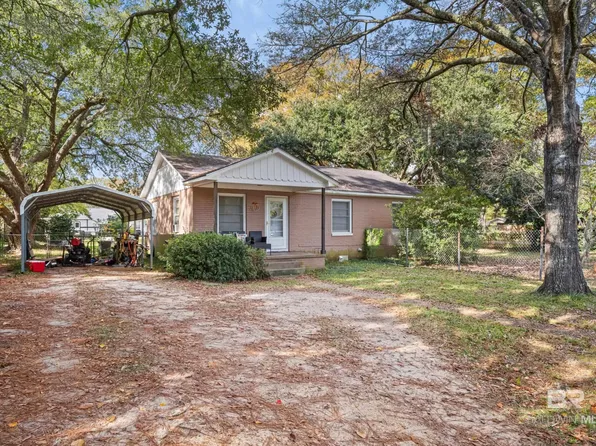 1605 McMillan Ave, Bay Minette, AL 36507