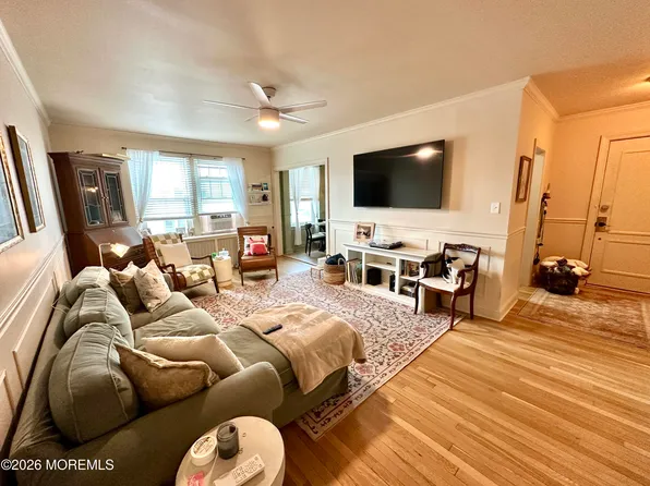 500 Deal Lake Dr APT 2D, Asbury Park, NJ 07712