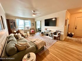 500 Deal Lake Dr, Asbury Park, NJ