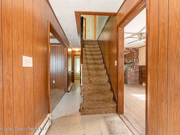 3rd image of 463 Main Street