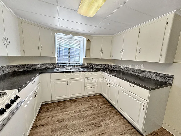 214 W Bannock St #5 — Photo 5