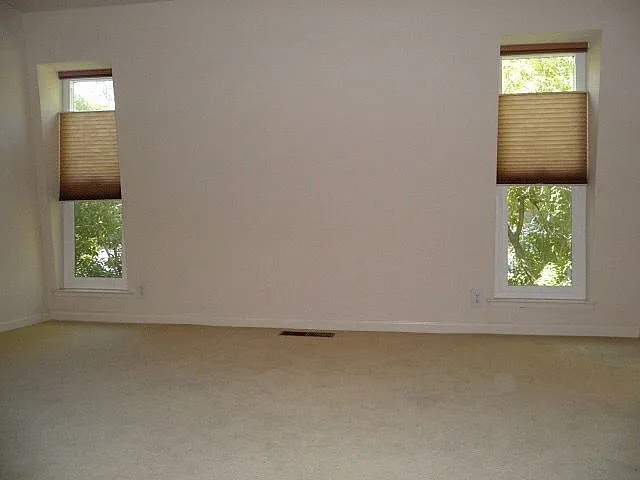 917 Hough Ave #9 — Photo 4