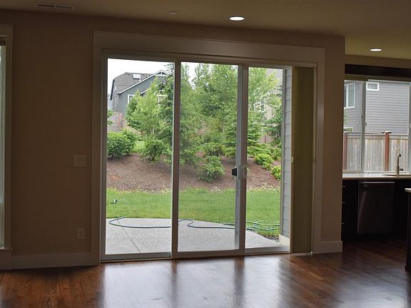 5th image of 15989 NE 118th Ct