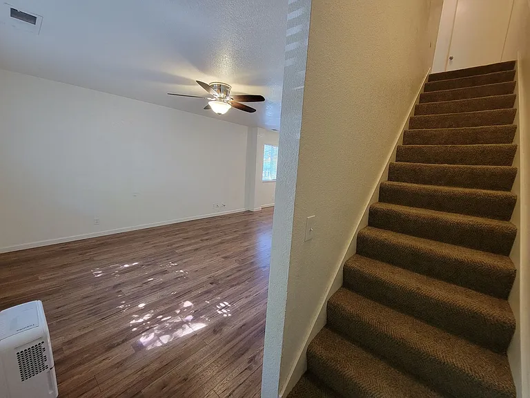 2055 Amanda Way #7 — Photo 18