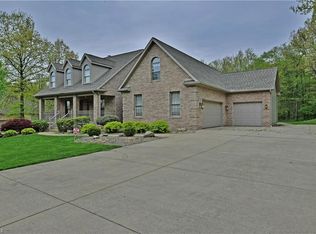 3731 Saint Marys Dr, Mineral Ridge, OH 44440