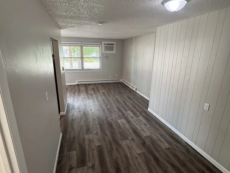 206 E Center St #11 — Photo 2