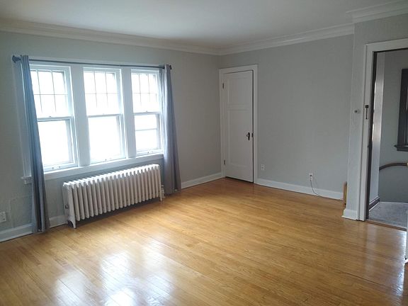 2nd image of 4148 N Newhall St