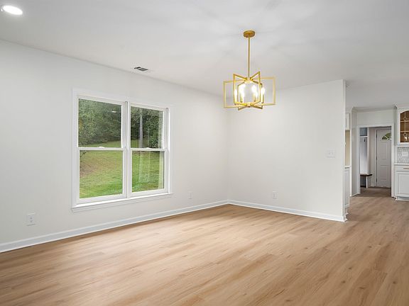 3rd image of 2701 Eastern Valley Rd