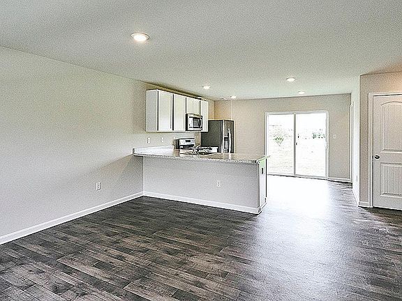 2nd image of 409 Teak Dr