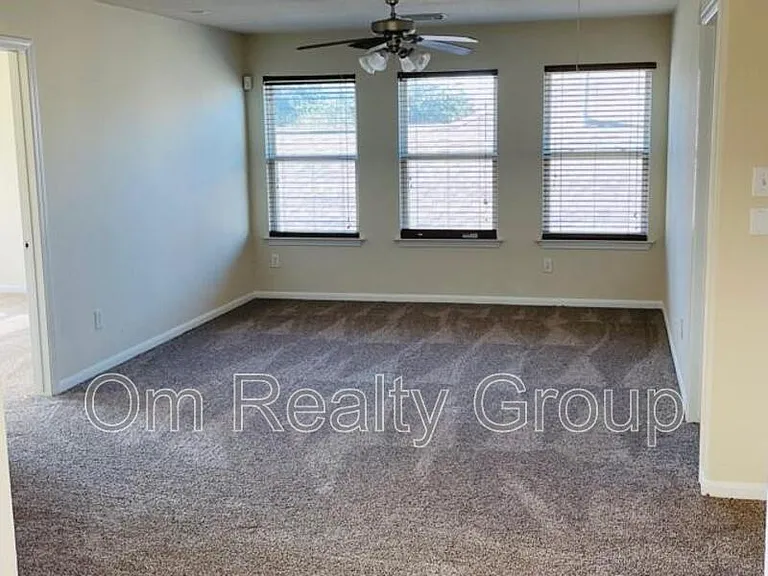 9506 Carsonmont Ln — Photo 26