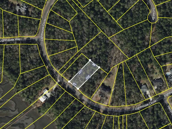 54 Lighthouse Cir, Woodbine, GA 31569