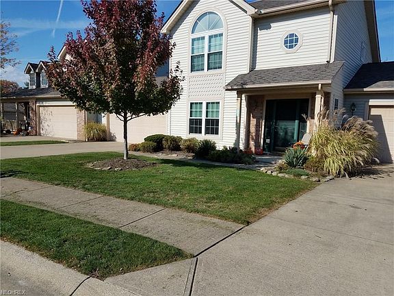 2nd image of 6825 Laurel Trce