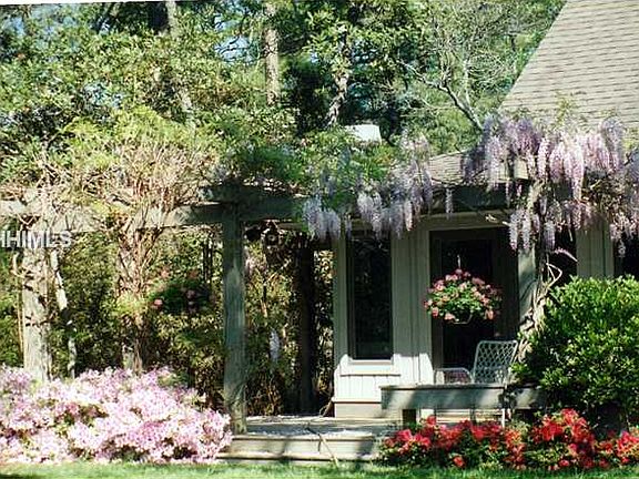 4th image of 13 Clearwater Ln