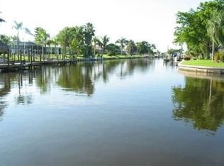 4123 SE 1st Ave, Cape Coral, FL 33904