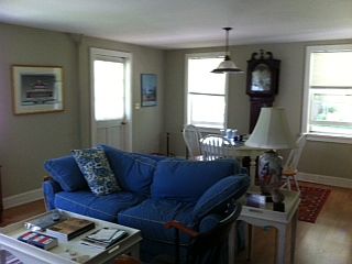 Living/Dining Area