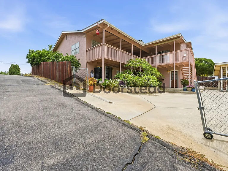 8520 Calle De Buena Fe — Photo 2