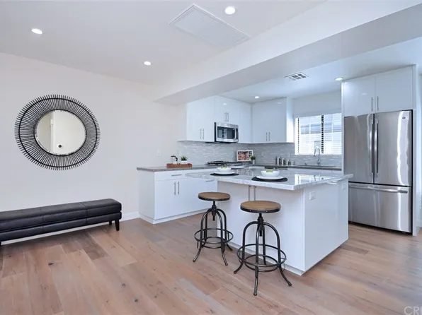 12831 Moorpark St Unit 12, Studio City, CA 91604