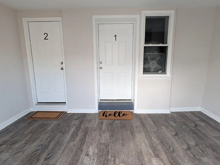 5933 Trinity St #1 — Photo 10