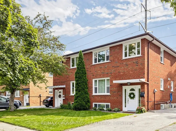 2274 Wiseman Ct, Mississauga, ON L5J 1P2