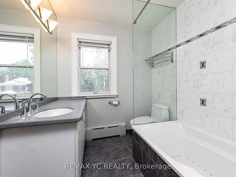 425 Broadway Ave — Photo 15
