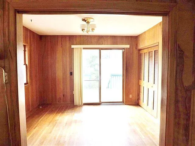 Sitting Room or Formal Dining Room