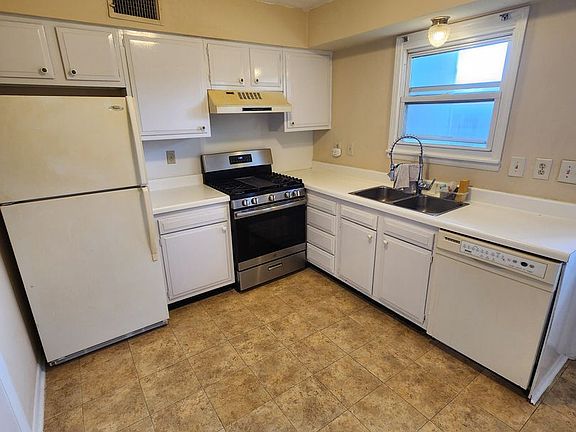 2nd image of 108 Ephesus Church Rd APT 212