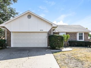 3721 Ashley Ln, Fort Worth, TX 76123