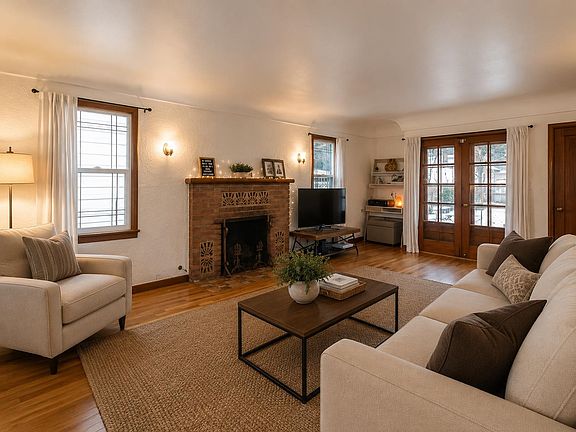 4th image of 1018 E 17th Ave