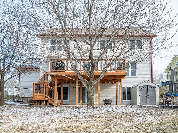 3rd image of 3700 SW 34th Pl