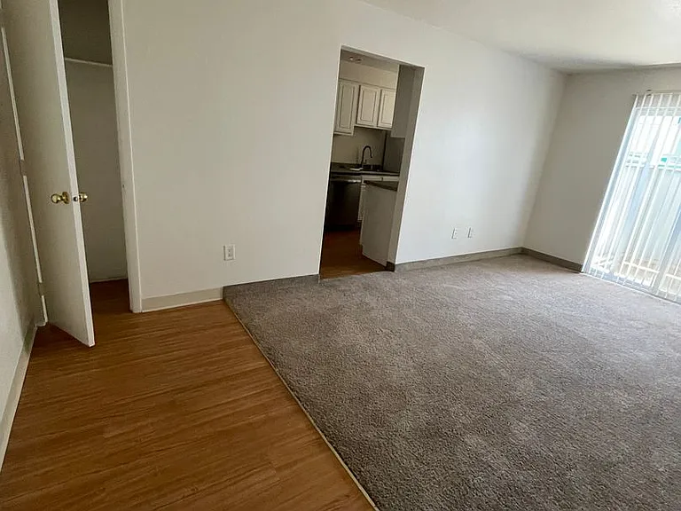 Canyon Club Apartments — Photo 35