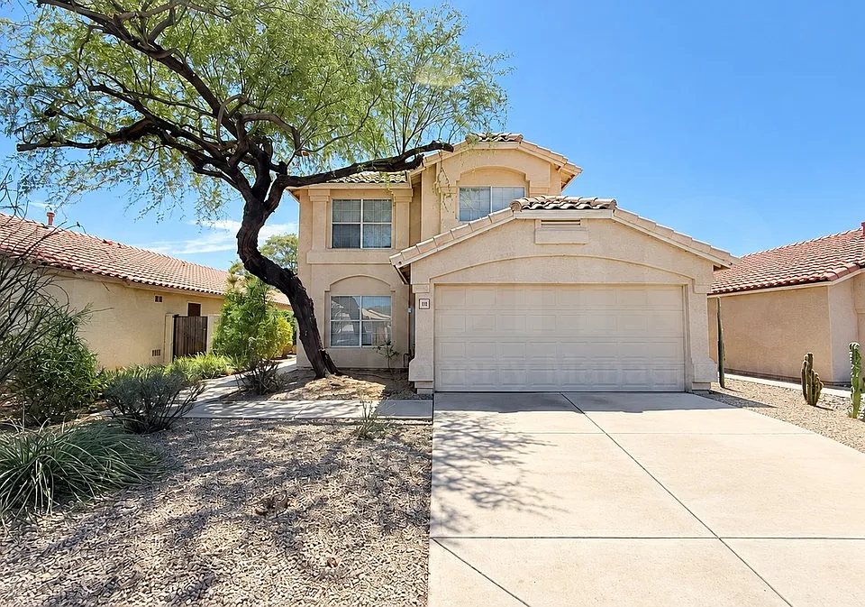 1135 W Macaw Dr