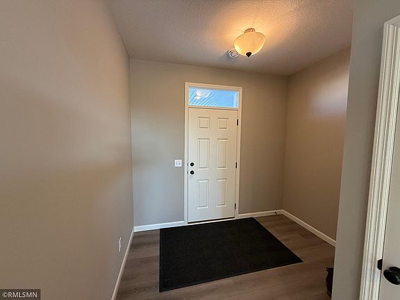 4th image of 2753 Iverson Ave NE