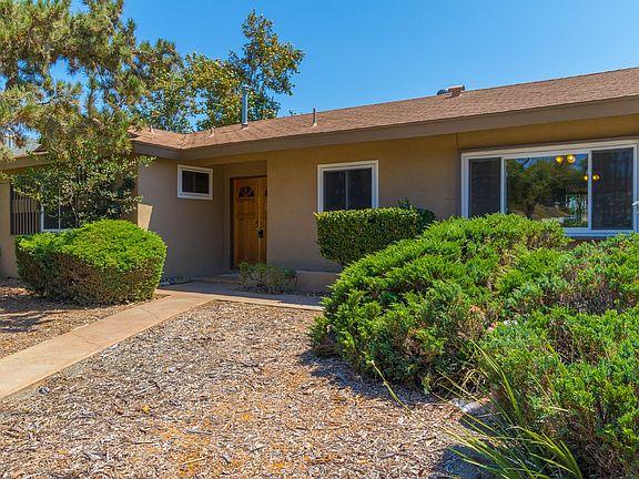 3rd image of 8655 Carlton Oaks Dr