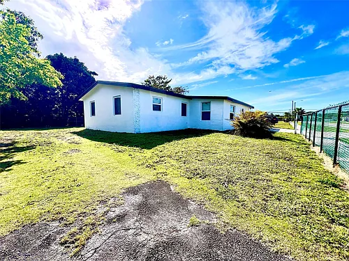 10730 SW 149th Ter Photo 1