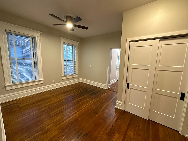 Dennison Ave 866-868 CR — Photo 11