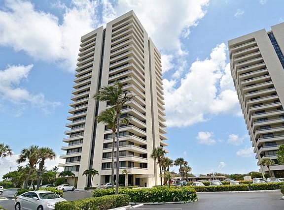 2nd image of 5550 N Ocean Dr APT 4A