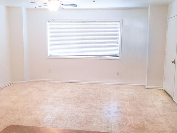 5th image of 5386 N Ventura Ave
