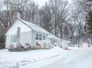 408 Cedar Lane Rd, Waverly, IA 50677