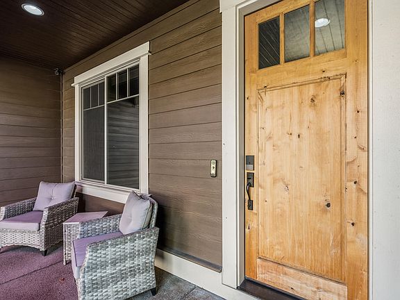 3rd image of 536 W La Strada Cir