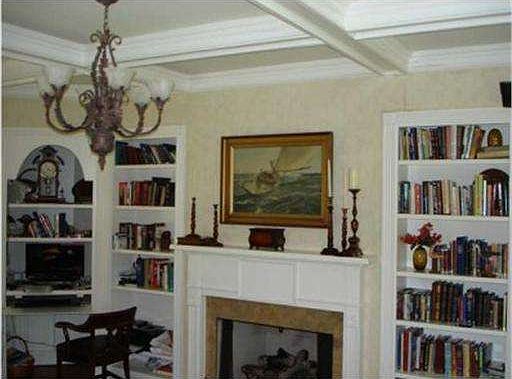 3rd image of 11 Fairhills Dr