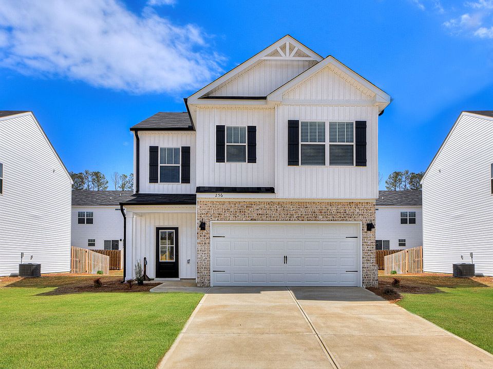 1st image of 136 Traditions Dr