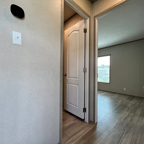 92 Teasley Ln — Photo 16